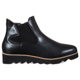 Bona Botas ligeras en la plataforma negro