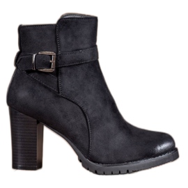 S. BARSKI Botas con estilo en la plataforma. negro