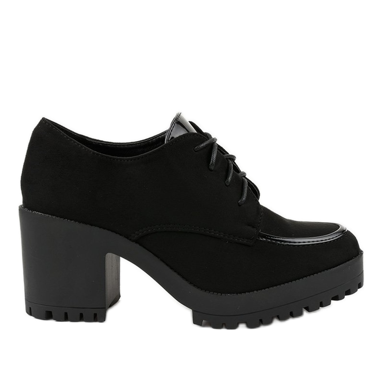 Botas negras en el poste masivo HQ651 negro