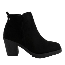 Botines de ante negro en el poste YL96044