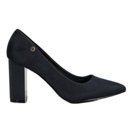 Goodin Zapatos de tacón de ante en un pilar negro