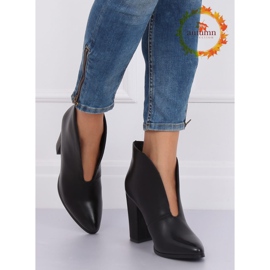 Botas negras con corte negro RB38P Black II Quality