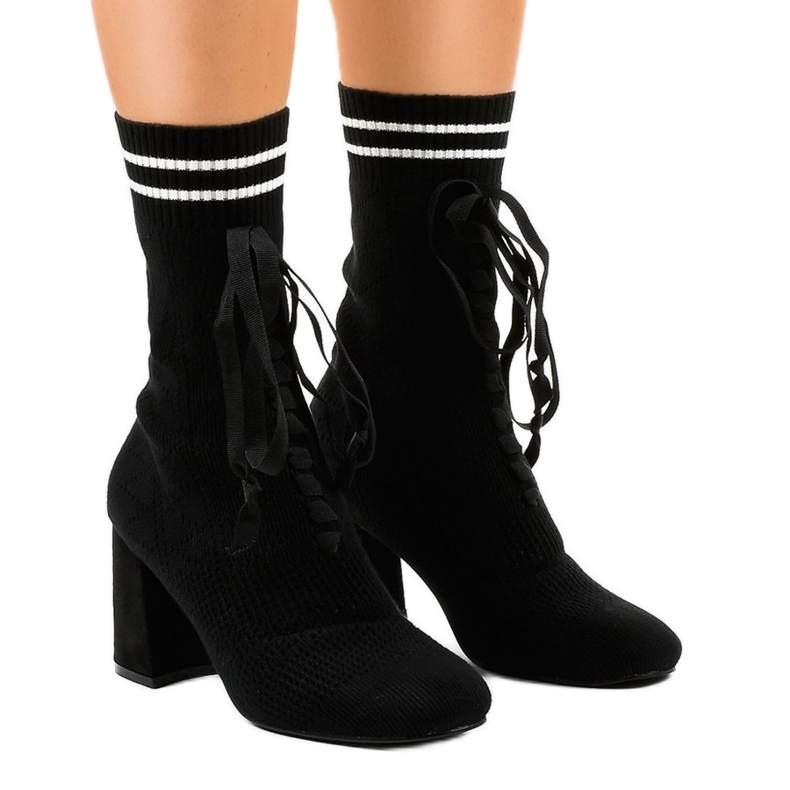 Botines negros de tejido LL-83