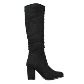 Wilady Botas de gamuza en un pilar negro