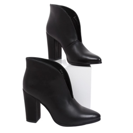 Negro Botas con un recorte negro RB38P Negro