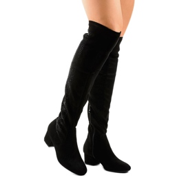 Botas de ante negro en el poste 995-38