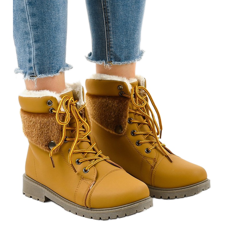 Botas camel aislantes con abrigo de piel de oveja 20697 marrón Botas camel aislantes con abrigo de piel de oveja 20697 marrón
