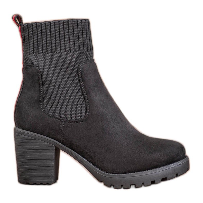 Erynn Botas Chelsea sin cordones en un poste negro Erynn Botas Chelsea sin cordones en un poste negro