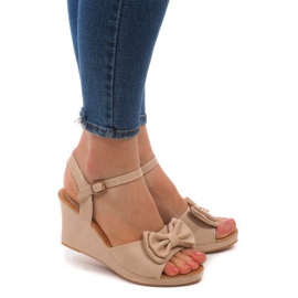 Sandalias con cuña WF-61 Beige negro Sandalias con cuña WF-61 Beige negro