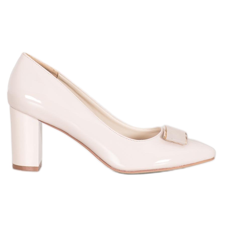 Sergio Leone Bombas elegantes en un pilar marrón Sergio Leone Bombas elegantes en un pilar marrón