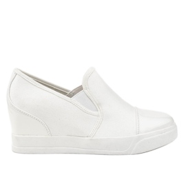 Zapatillas blancas en cuña R27-5 blanco