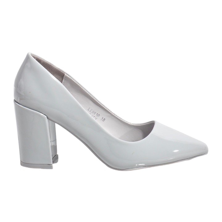 Bombas grises en el poste LE061P Bombas grises en el poste LE061P