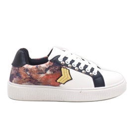 Zapatillas blancas ricamente decoradas 792-Y blanco