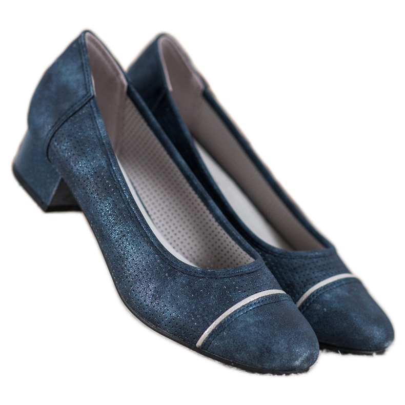 Goodin Bombas caladas sobre un pilar azul