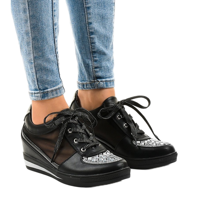 Zapatillas de malla negras en la cuña TL-29 negro Zapatillas de malla negras en la cuña TL-29 negro