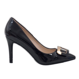 Tacones lacados en negro con hebilla FM3002