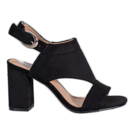Tacones altos VINCEZA con estilo negro