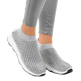 Zapatillas deportivas grises con circonitas cúbicas LG27
