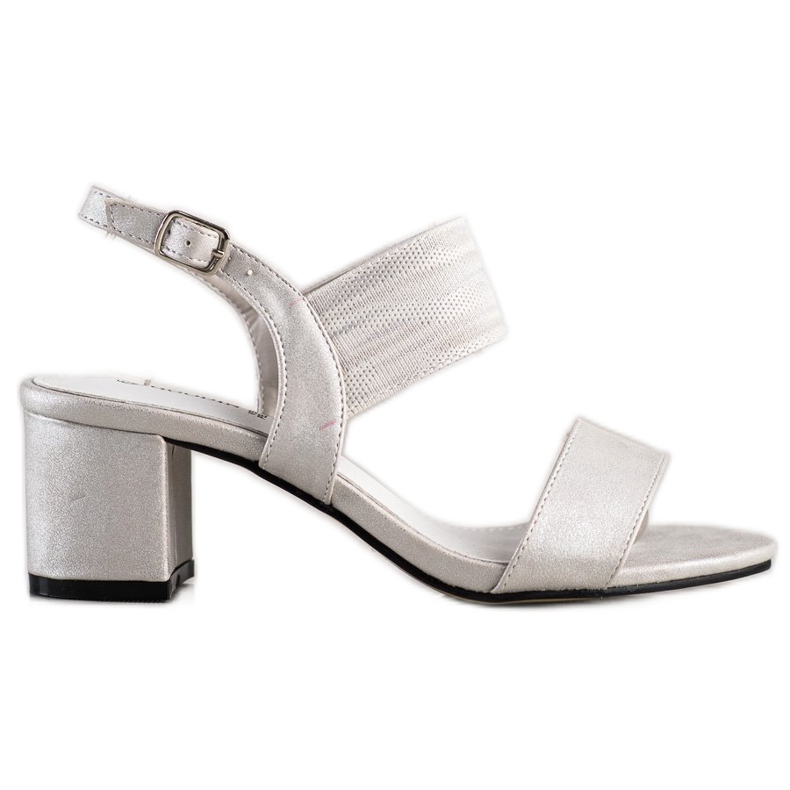 Goodin Sandalias casuales en un bar gris