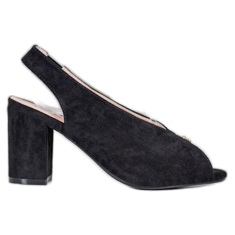 Zapatos elegantes en un poste VINCEZA negro