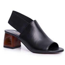 Sandalias En Una Barra Laura Messi 1919 Cuero Negro Grehno