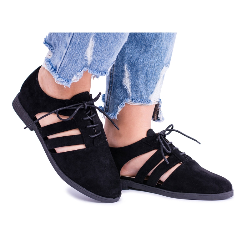 Zapatos negros Lu Boo, recortes Passion