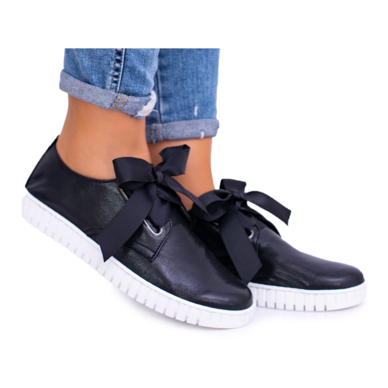 Butmil Zapatillas de mujer de cuero negro con lazo