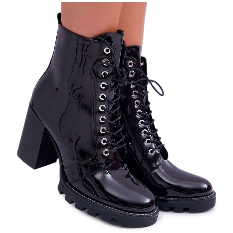 Botas de Mujer Lacadas en Tacón Negro Insist