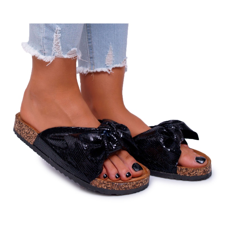 Pantuflas de mujer con lazo de Black Metalics negro