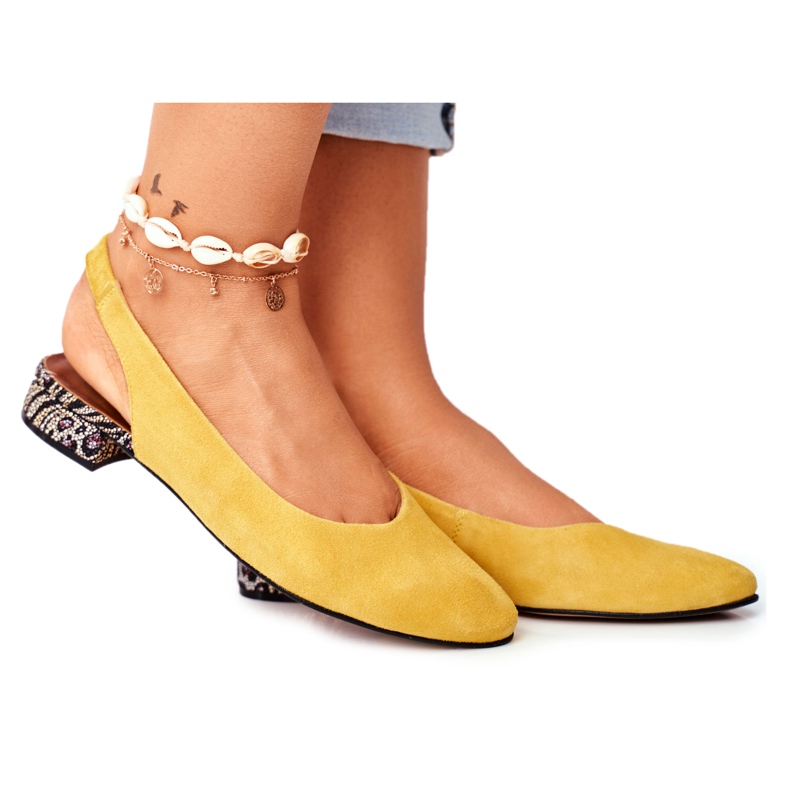 Zapatos de salón de cuero sin cordones para mujer Maciejka Miami Yellow 04482-07 amarillo