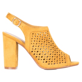 Weide Sandalias caladas en una barra amarillo Weide Sandalias caladas en una barra amarillo