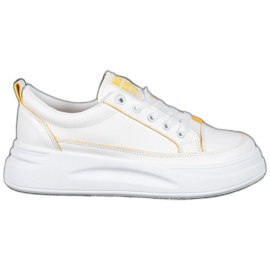 SHELOVET Zapatillas en la plataforma Nice Girl blanco