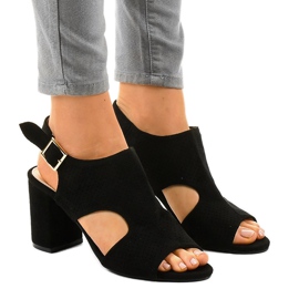 Sandalia calada negra con corte 99-33A negro Sandalia calada negra con corte 99-33A negro