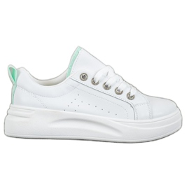 SHELOVET Zapatillas de moda en la plataforma blanco