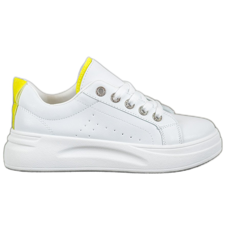 SHELOVET Zapatillas de moda en la plataforma blanco