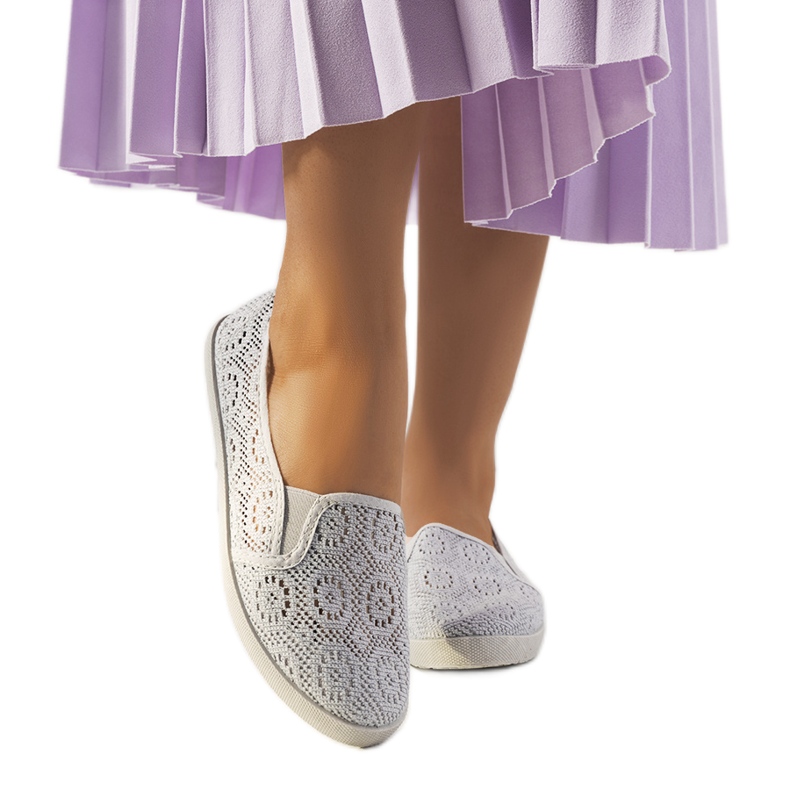 Zapatillas sin cordones caladas grises HJ1709