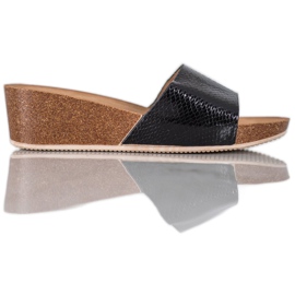 Small Swan Zapatillas de cuero ecológico negro