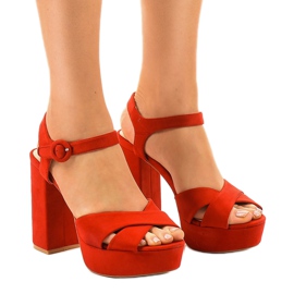Sandalias rojas en el poste de gamuza ecológica 63-202 rojo