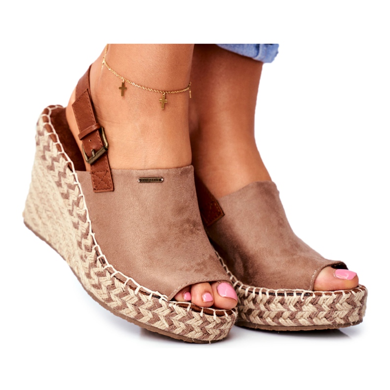 Sandalias Mujer Con Cuña Big Star Beige FF274982