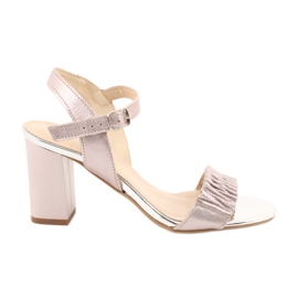 Sandalias de cuero en el pilar Gamis 3949 rosa gris