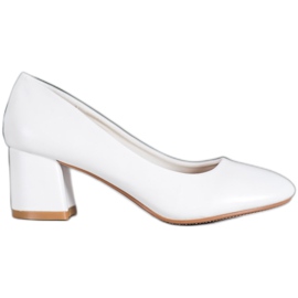 SHELOVET Zapatos de tacón blancos con cuero ecológico
