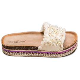 Small Swan Zapatillas En La Plataforma Con Perlas beige