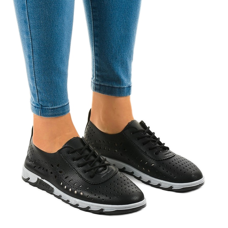 Deportivas negras caladas JH81168-3 negro