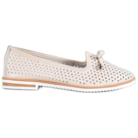 SHELOVET Zapatos de cuero con patrón calado marrón