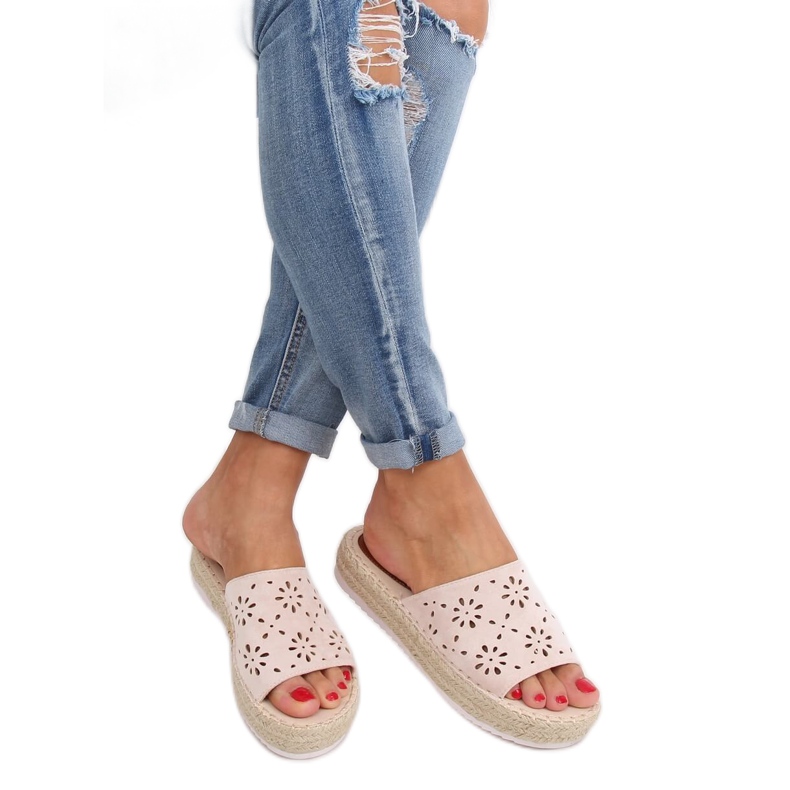 Alpargatas pantuflas caladas beige 99-62A Beige Alpargatas pantuflas caladas beige 99-62A Beige