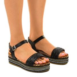 Sandalias negras en la plataforma 499-38 blanco negro