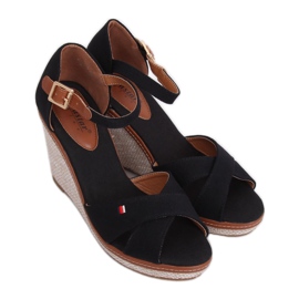Sandalias negras con cuña R133P Negro
