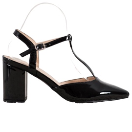 Diamantique Bombas en una barra con un talón expuesto negro