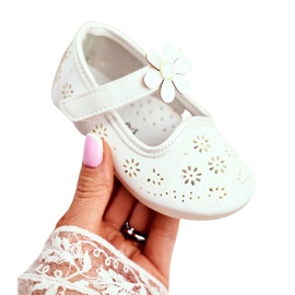 Apawwa Bailarinas para niños en Velcro Kwiatuszek White Flored blanco Apawwa Bailarinas para niños en Velcro Kwiatuszek White Flored blanco