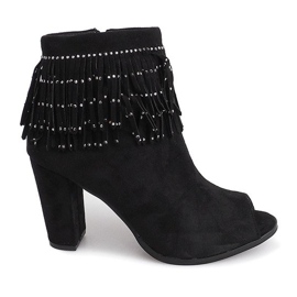 Botas abiertas en un poste F832 Negro